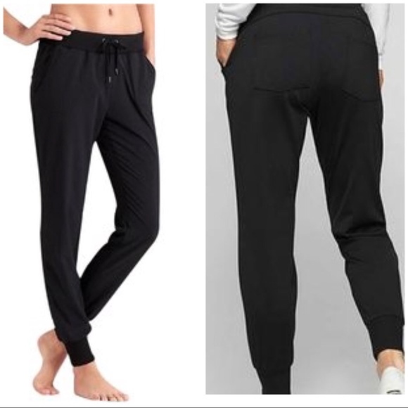 Athleta Pants - Athleta Flux jogger Black size MT / medium Tall